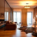 Break By Better Place Apartment *