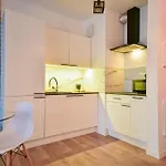 Break By Better Place Apartment