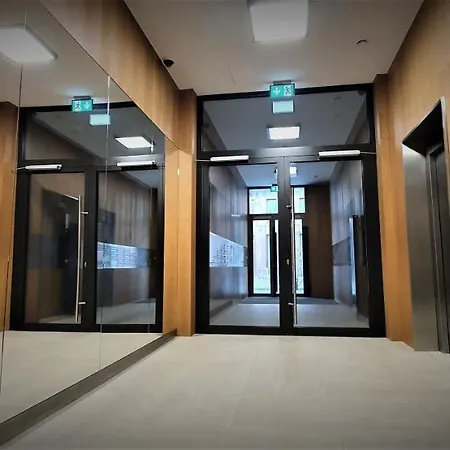 Break By Better Place Apartment