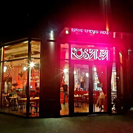 Break By Better Place Apartment *